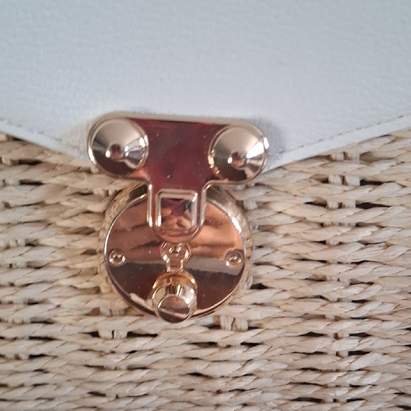 Chic White and Tan Crossbody Bag - Picture 3 of 11